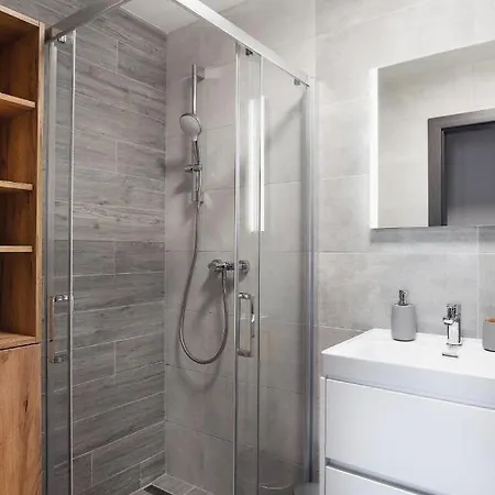 Palenica & Ostredok - Galeria Jasna Lucky