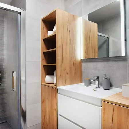 Palenica & Ostredok - Galeria Jasna Lucky *